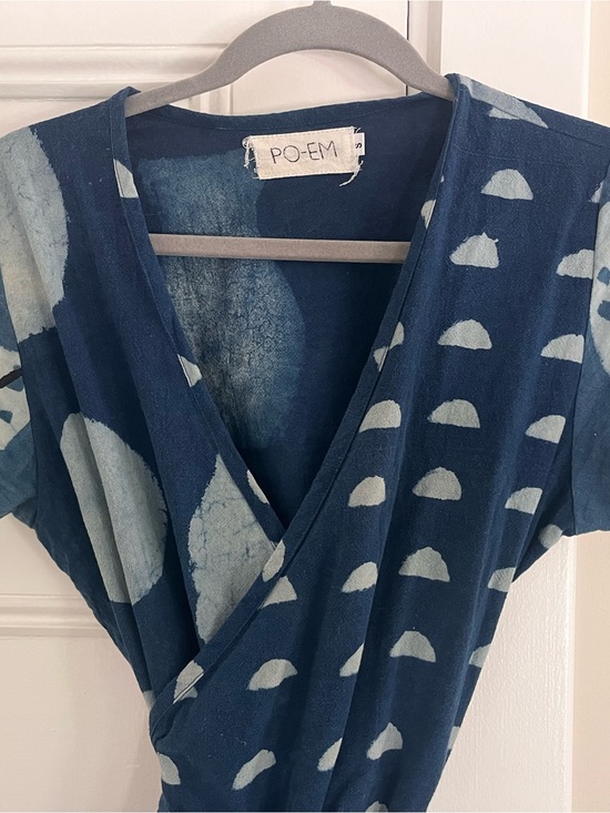 Po-Em Dresses & Skirts - PO-EM Indigo Wrap Midi Dress with Light Blue Pattern